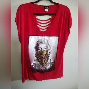 NWOT Marilyn Monroe red shirt